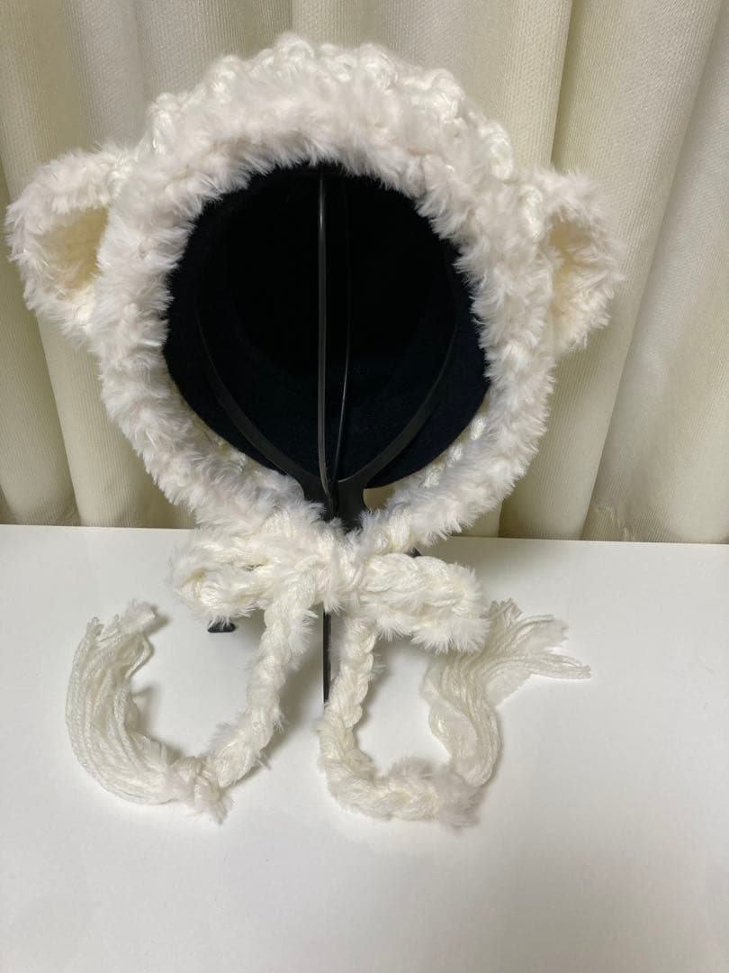 ボンネット　羊他