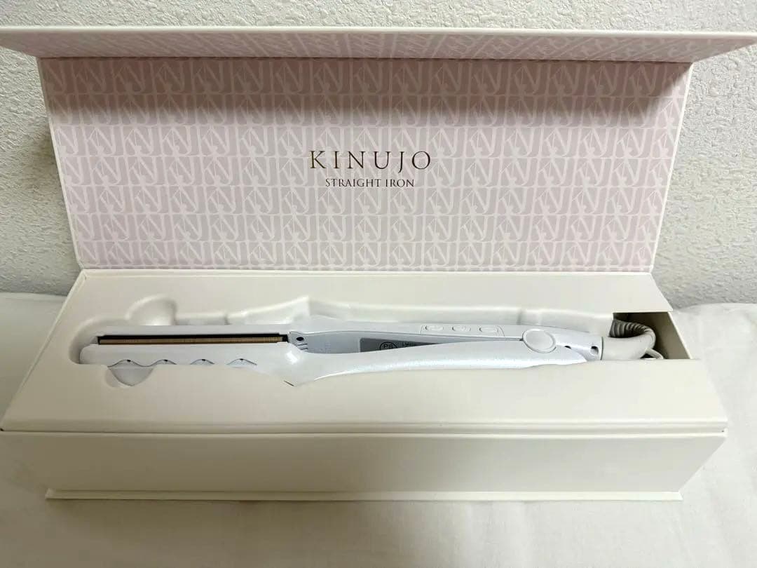 【未使用・新品】KINUJOストレートアイロン IM25 ホワイト 取扱説明書付