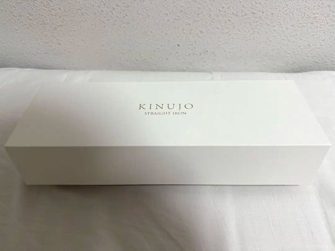 【未使用・新品】KINUJOストレートアイロン IM25 ホワイト 取扱説明書付