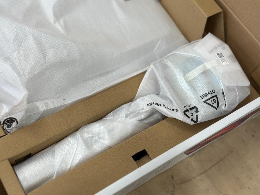 未使用品★送料無料★Dell/デル 27インチ 4K モニター S2722QC