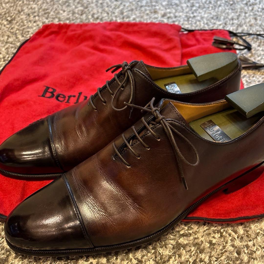 【廃番、美品】 ベルルッティ ダークブラウンUK7