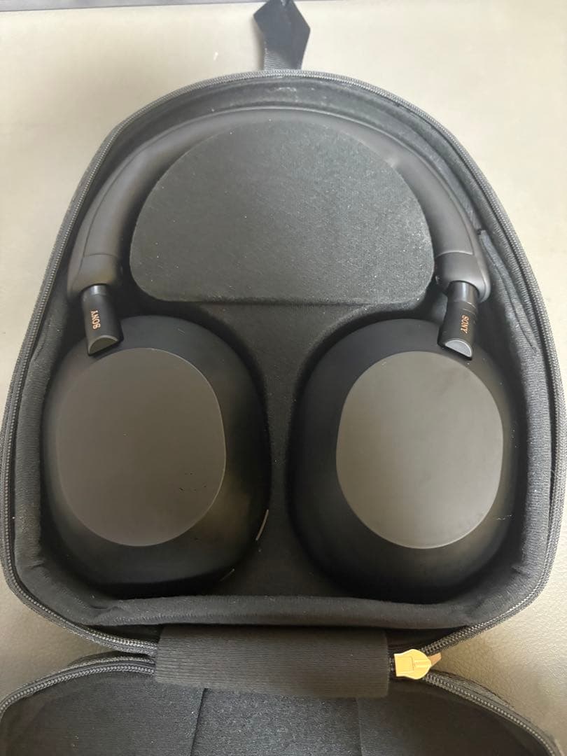 【美品】SONYワイヤレスヘッドホン wh-1000xm5