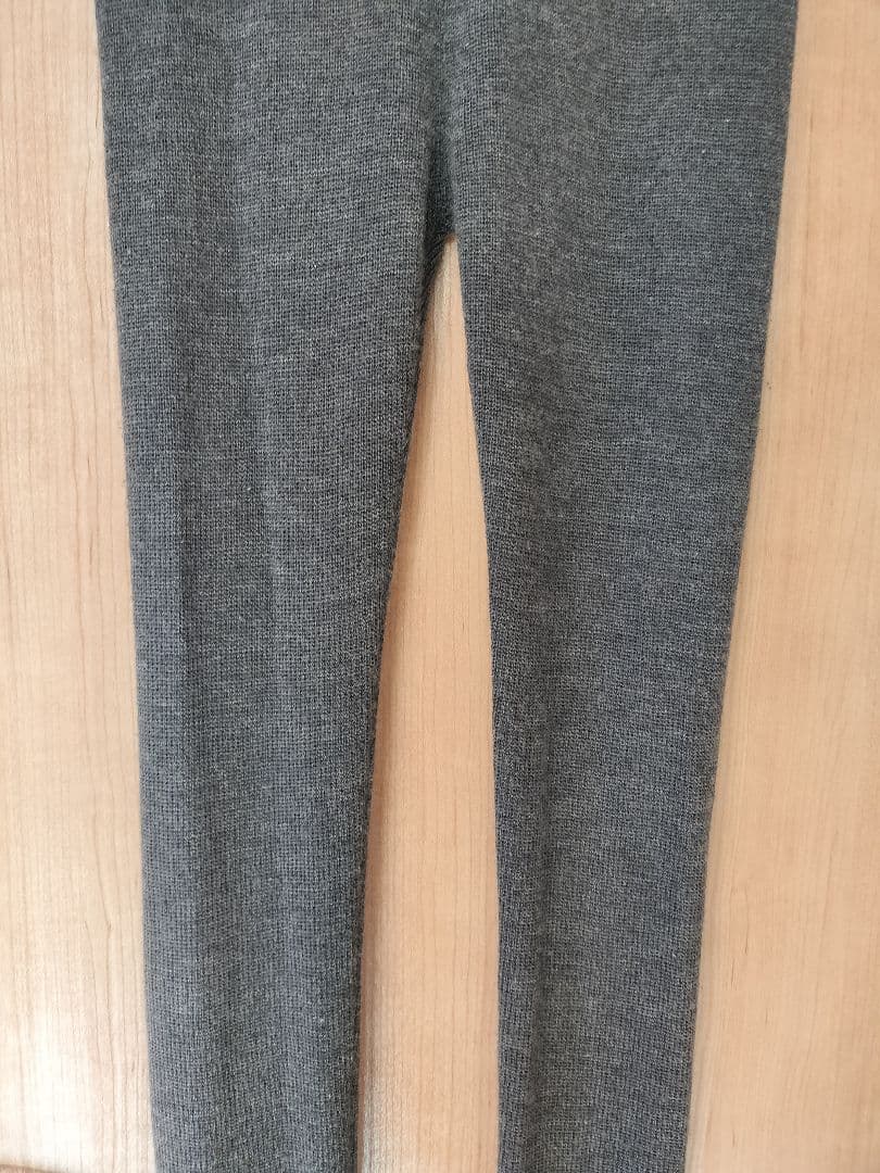 DRESS HERSELF シルクウール/レギンスパンツ　チャコールグレー