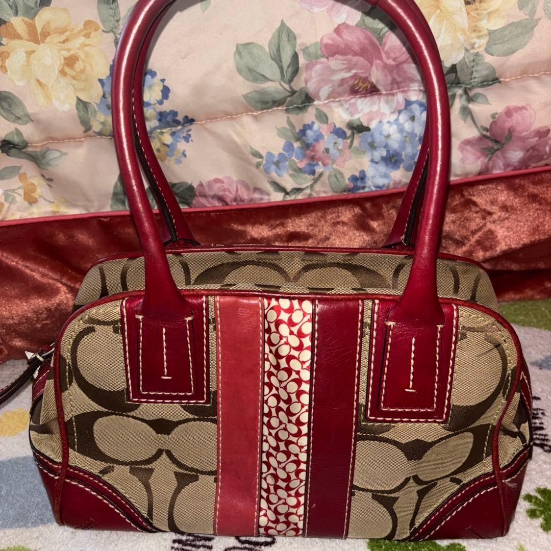 未使用に近い　Coach ショルダーバッグ レッド ベージュ