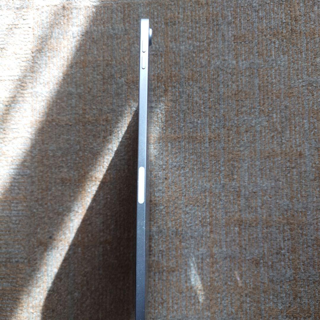 iPadAir第４世代 A14 チップ　ストレージ256GB 画面故障