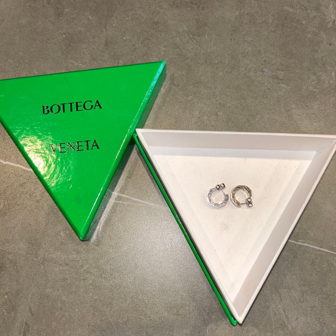 BOTTEGA VENETA シルバー フープピアス