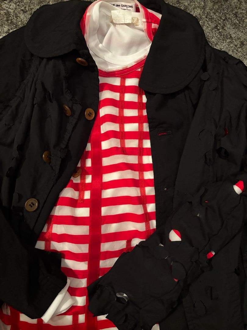 COMME des GARÇONS 長袖Tシャツ Sサイズ レッド/ストライプ