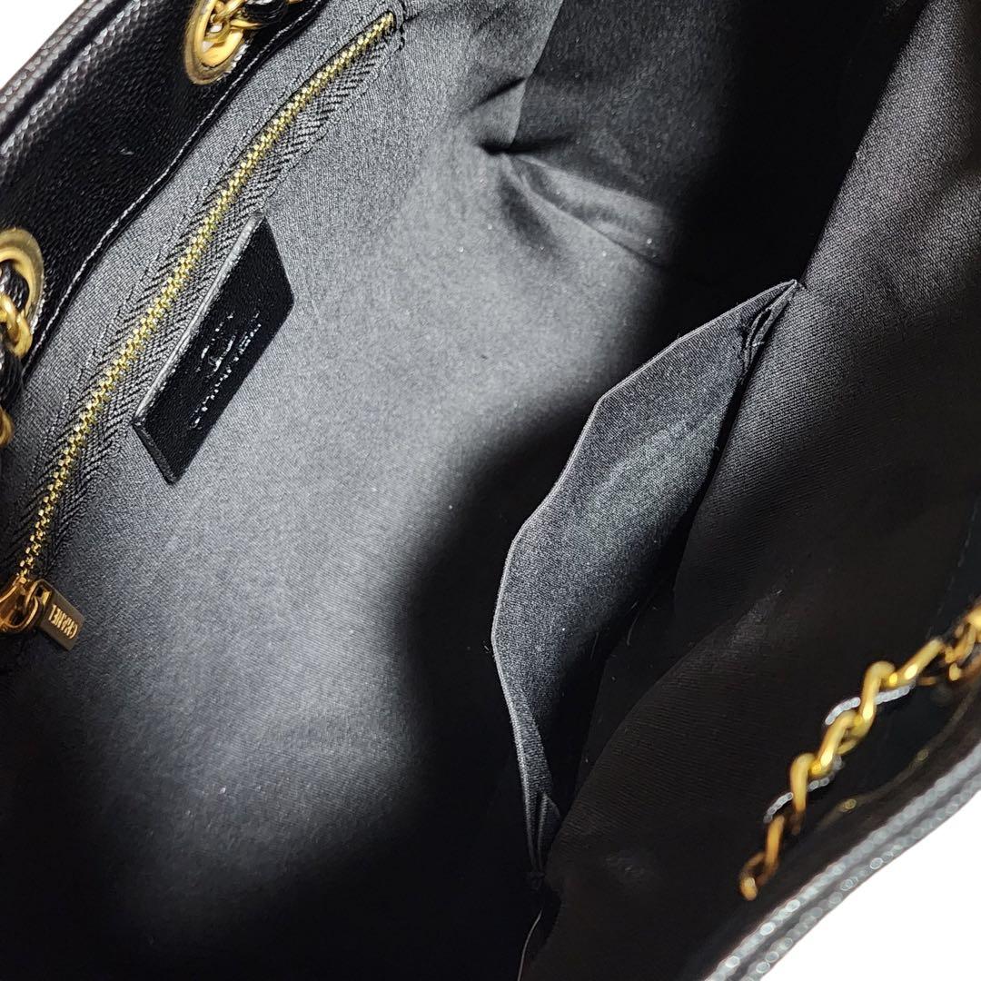 な*つ様 CHANEL　トートバッグ　キルティング　チャーム　ノベルティ