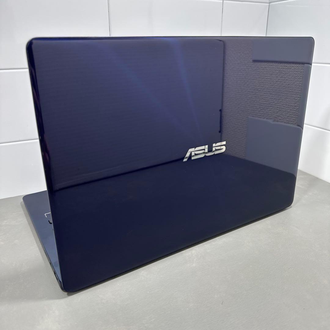 【限定1台】ZenbookUX331ロイヤルブルー☘8世代i5☘️SSD256