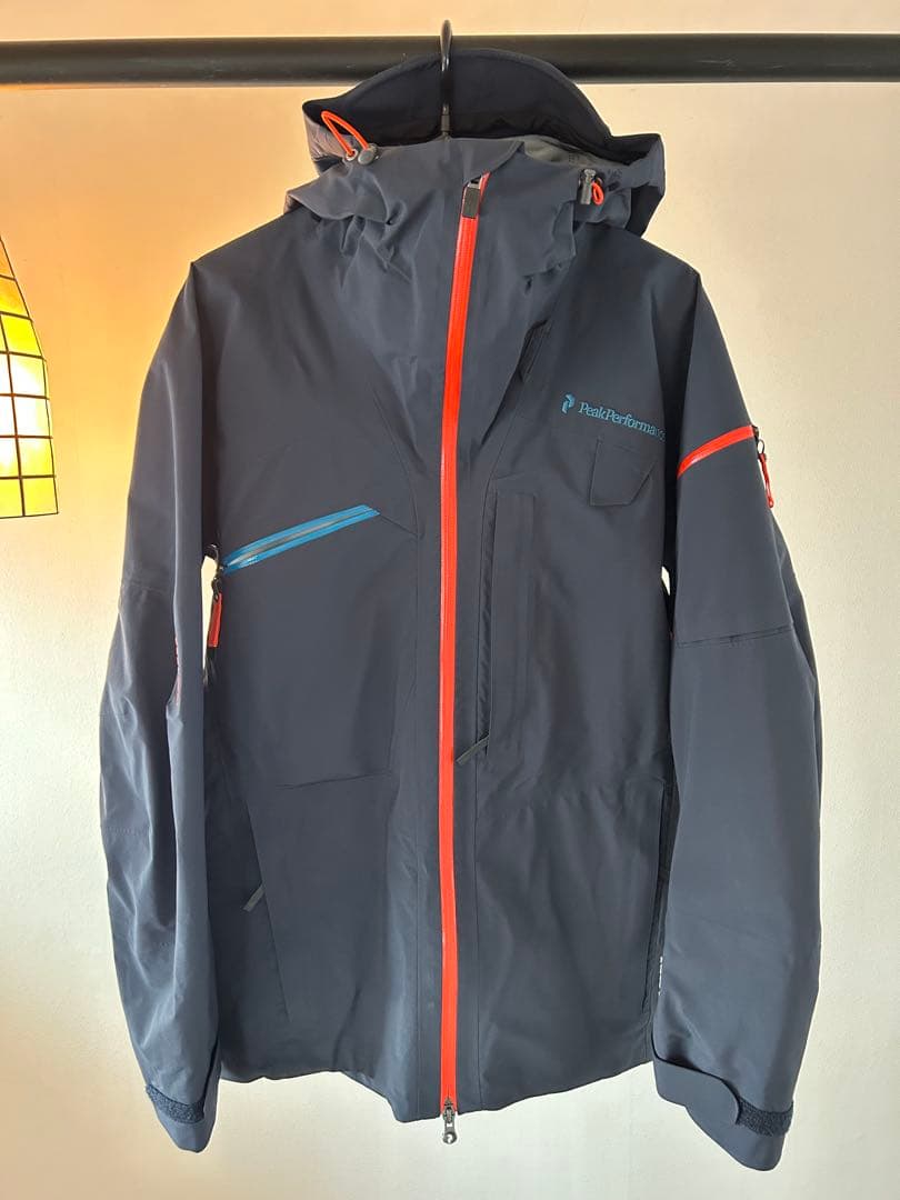 peakperformance ピークパフォーマンス　ゴアテックスジャケット美品