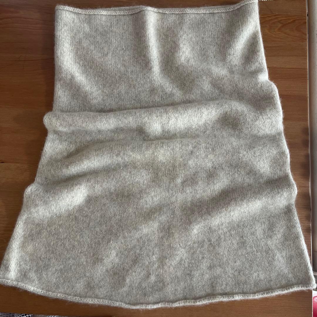 エバムエバ evam eva vieカシミア100スヌードライトグレー