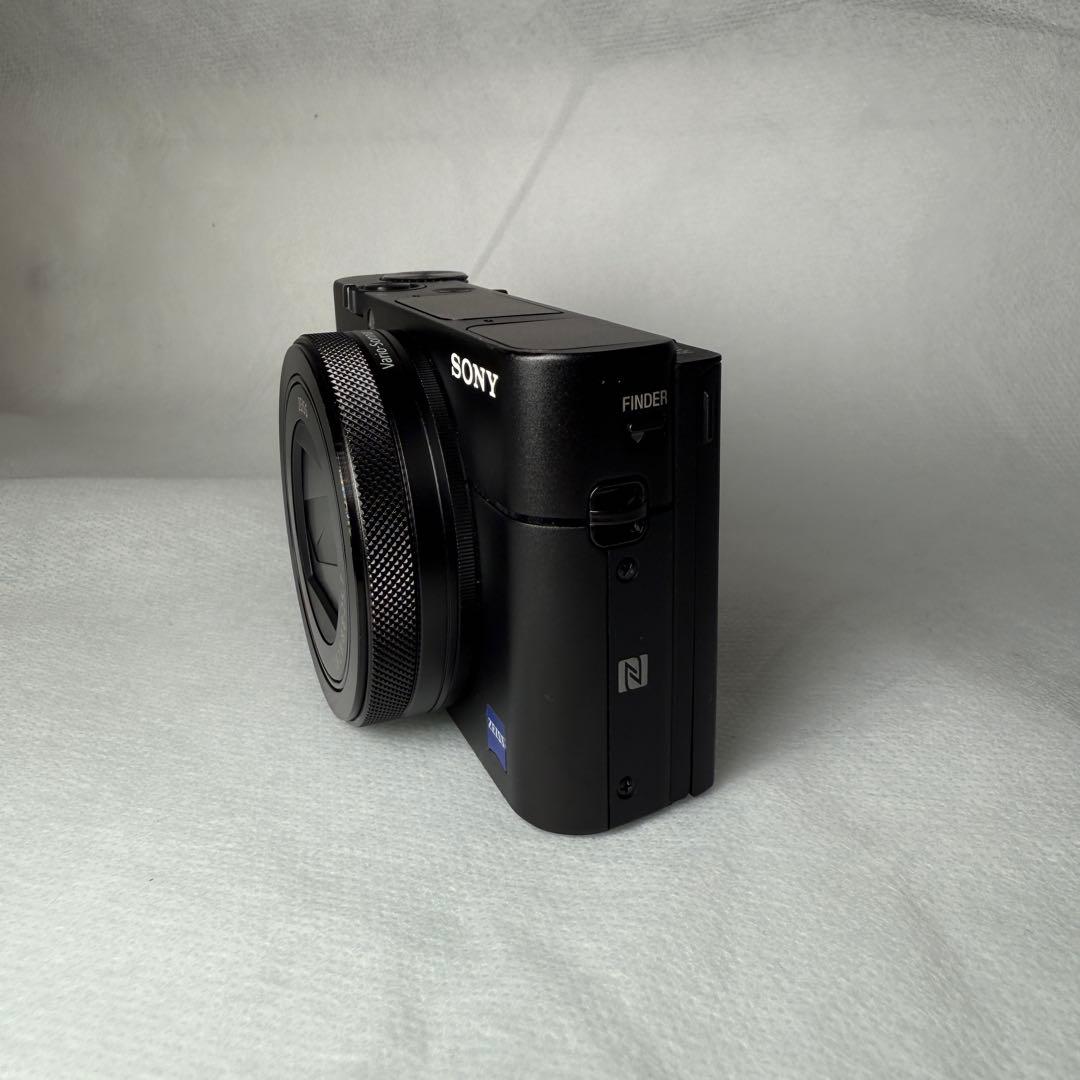 美品！SONY RX100M5A 別売りの充電器とバッテリー＋セット