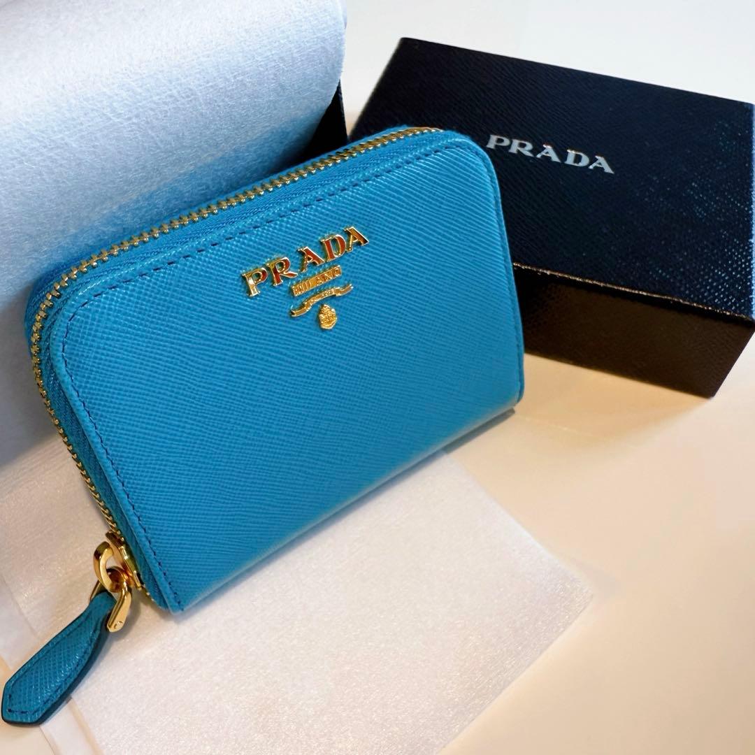 【美品！新品未使用】PRADA カードケース【備品一式アリ】