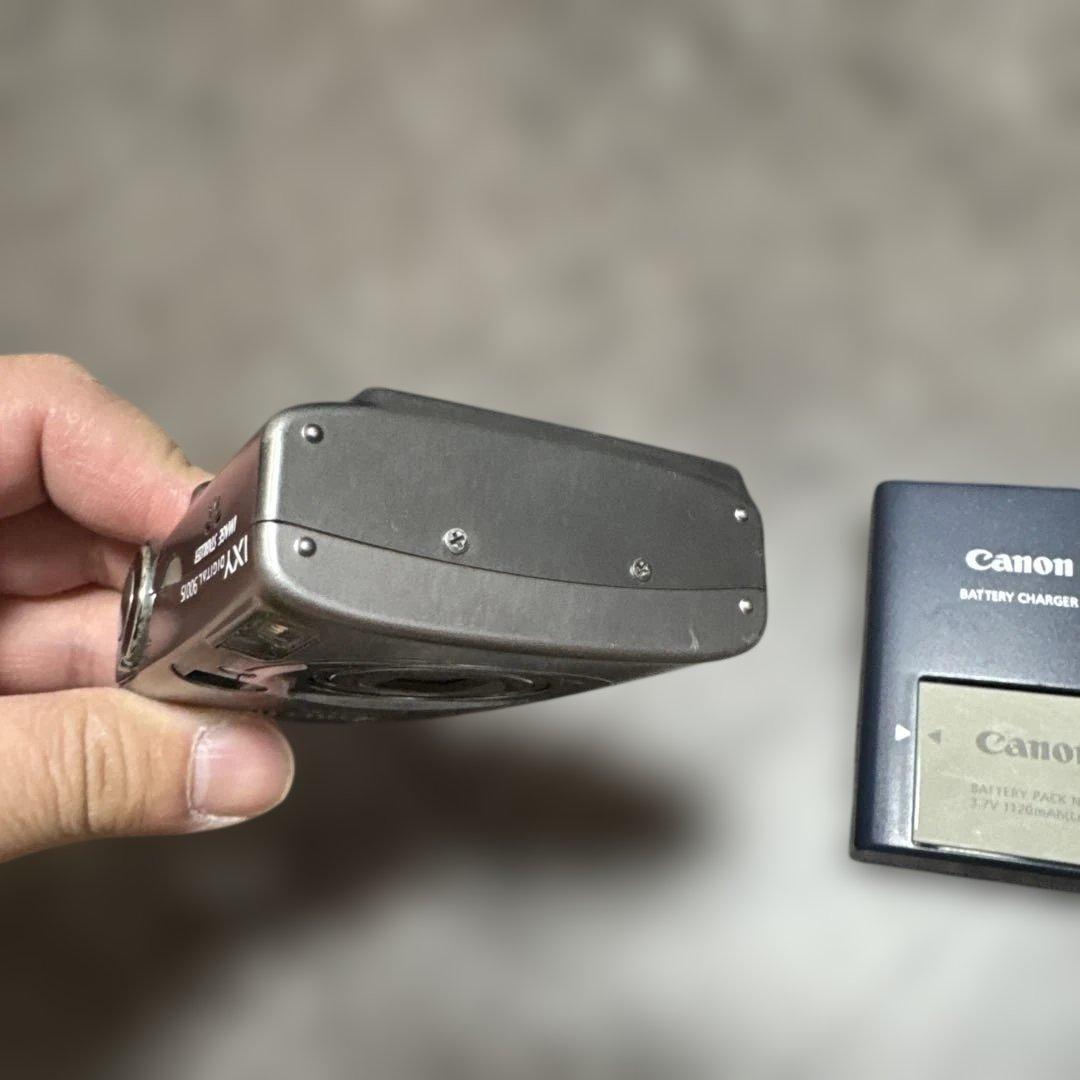 canon&キャノンixy900is デジタルカメラ