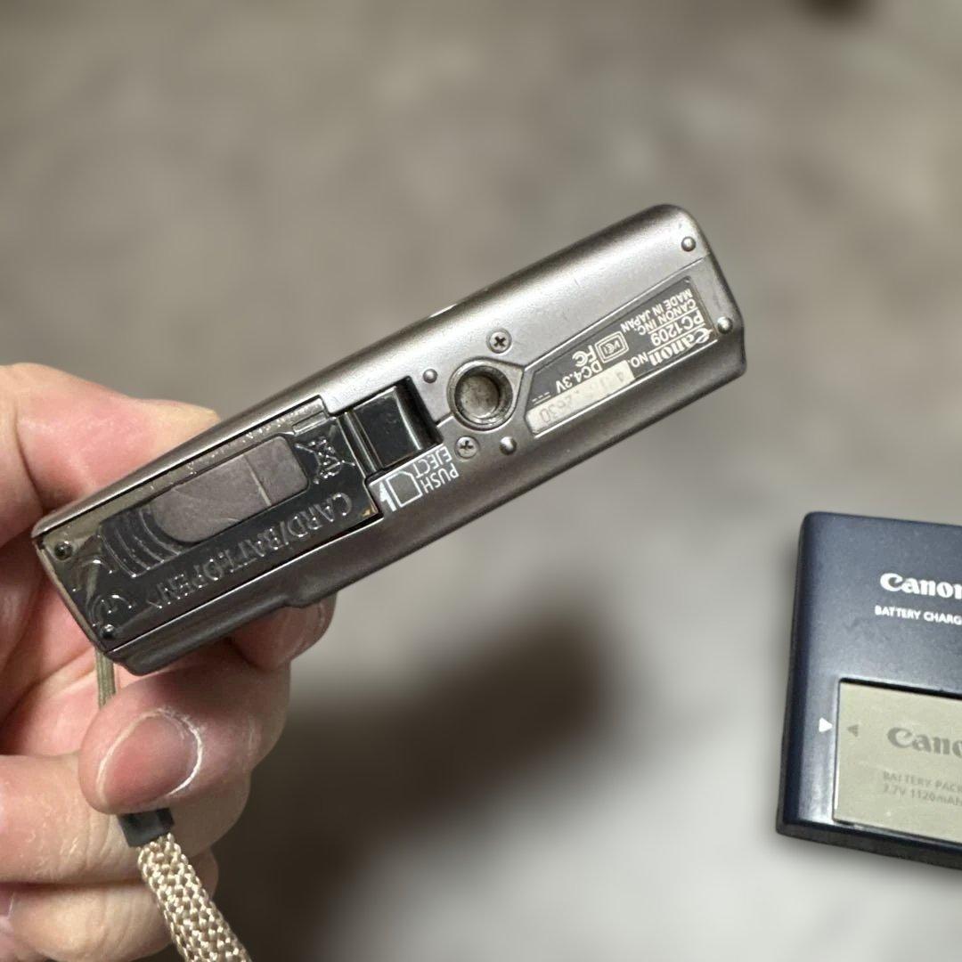 canon&キャノンixy900is デジタルカメラ