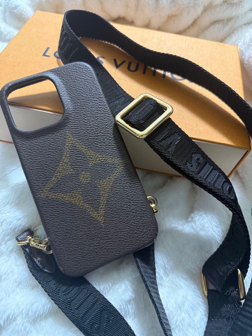 iPhone13pro VUITTONケース