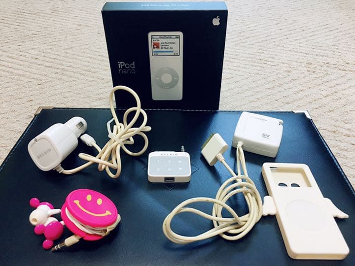 【最後の値下】初代iPod nano本体他にもトランスミッター等アクセサリーも！