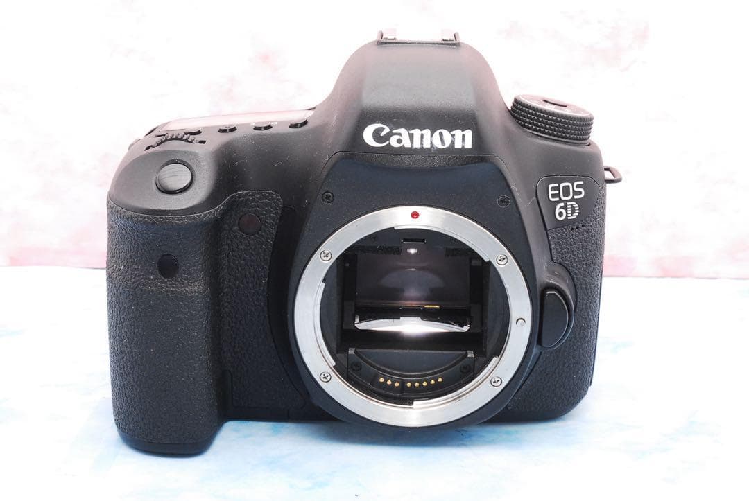 キャノン EOS 6D★フルサイズ★一眼レフカメラ★Wi-Fi★Wレンズ