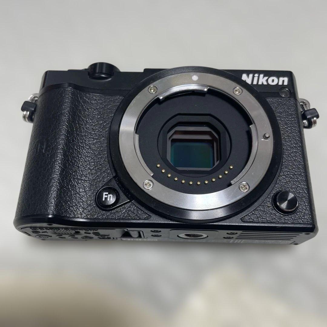 Nikon １j5 ボディ　ミラーレス一眼 カメラ