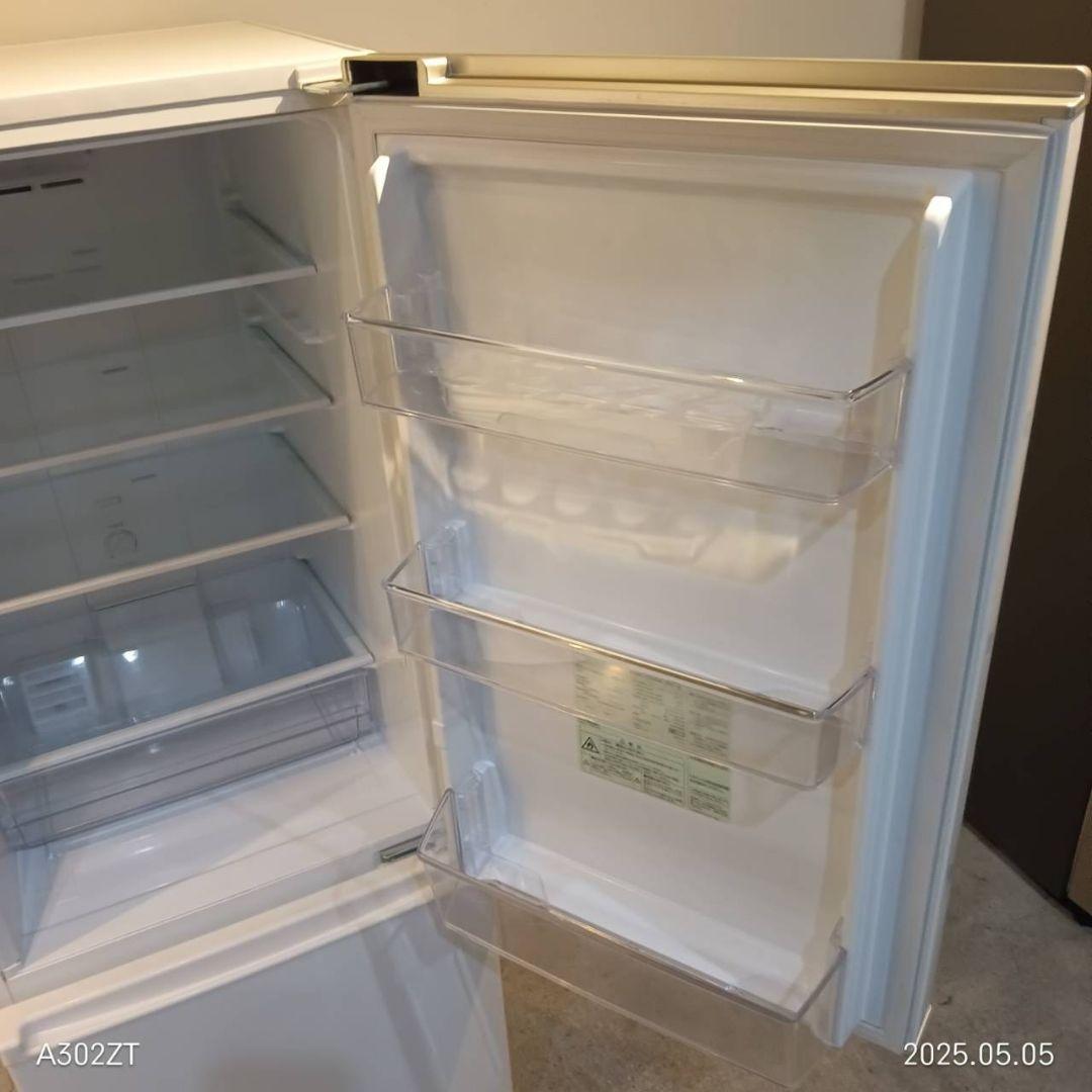 006 送料設置無料　神奈川限定配送　アクア　大型冷蔵庫　最新モデル　201L