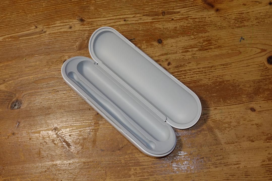 BRAUN Oral-B ブラウンオーラルb / io8 / ホワイト