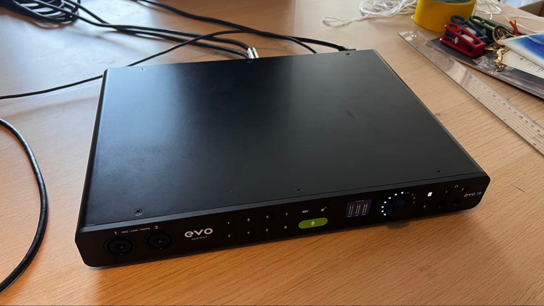 evo 16 オーディオインターフェイス 本体