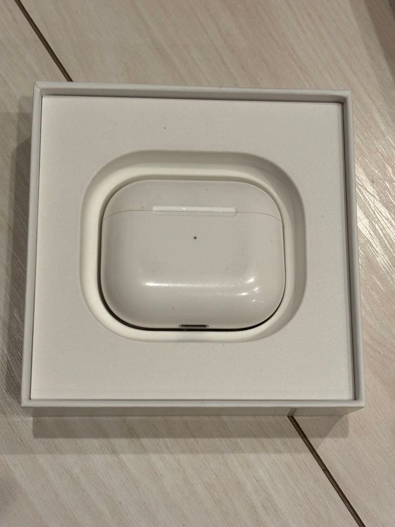 AirPods 第3世代　イヤホン　ワイヤレス