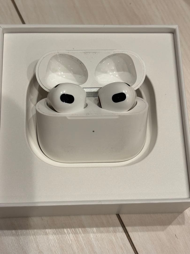 AirPods 第3世代　イヤホン　ワイヤレス