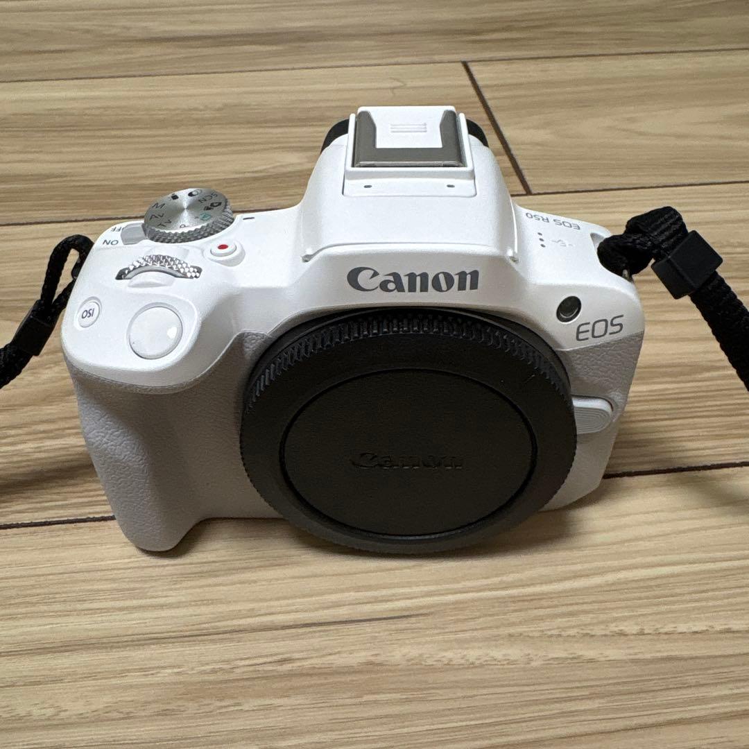 Canon EOS R50 ミラーレスカメラ ダブルズームレンズセット ホワイト