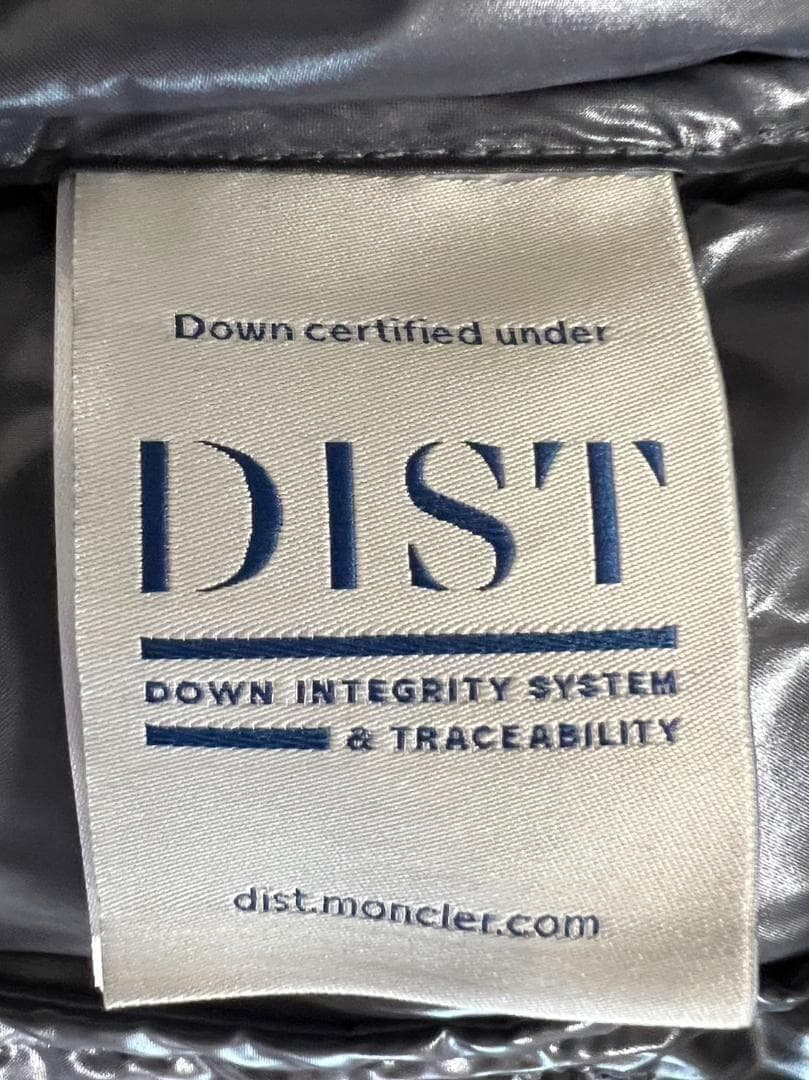 けんごろう様用　MONCLER Bormes ダウンベスト TG3　黒色 L