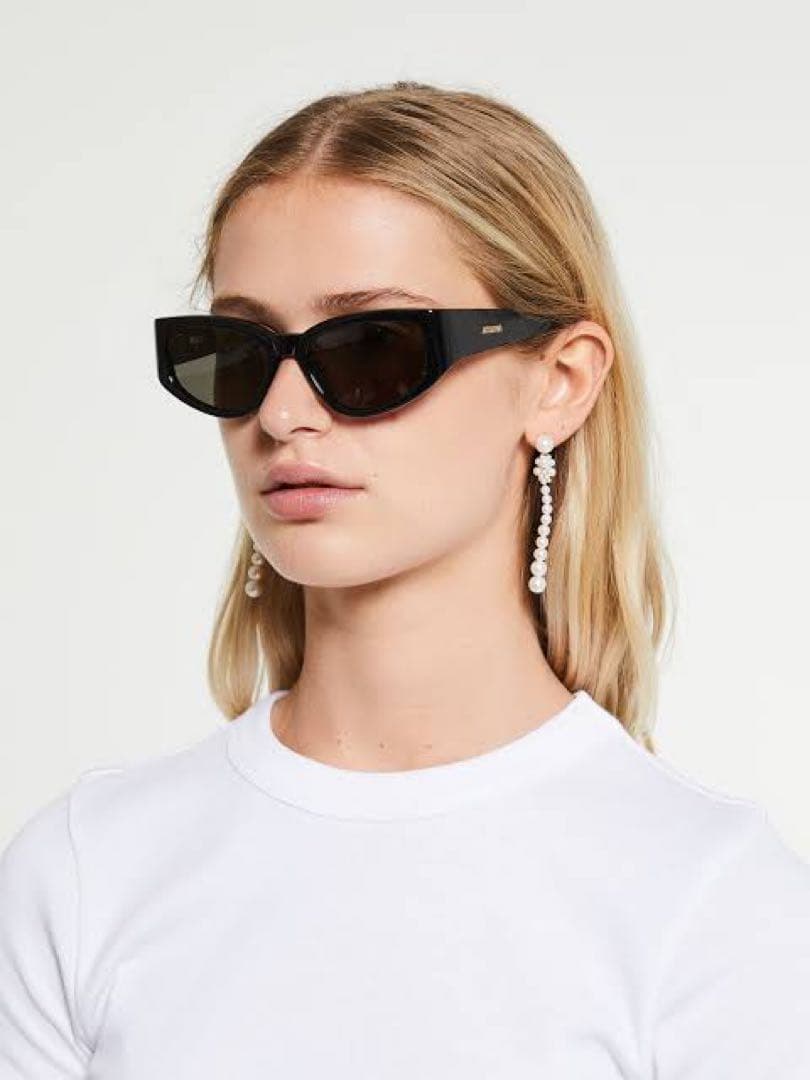 jacquemus gala サングラス　黒　芦澤竜誠　愛用ブランド