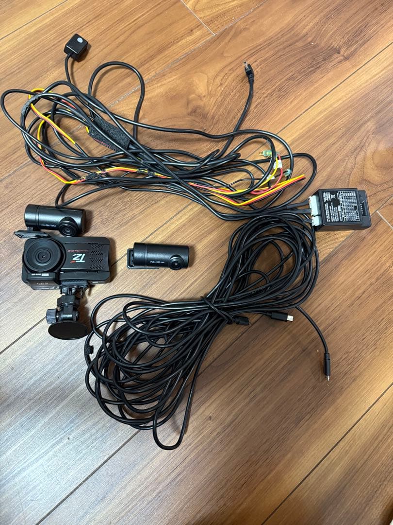 TZ-DR212 TZ-DR500 ドライブレコーダー 3カメラ　中古