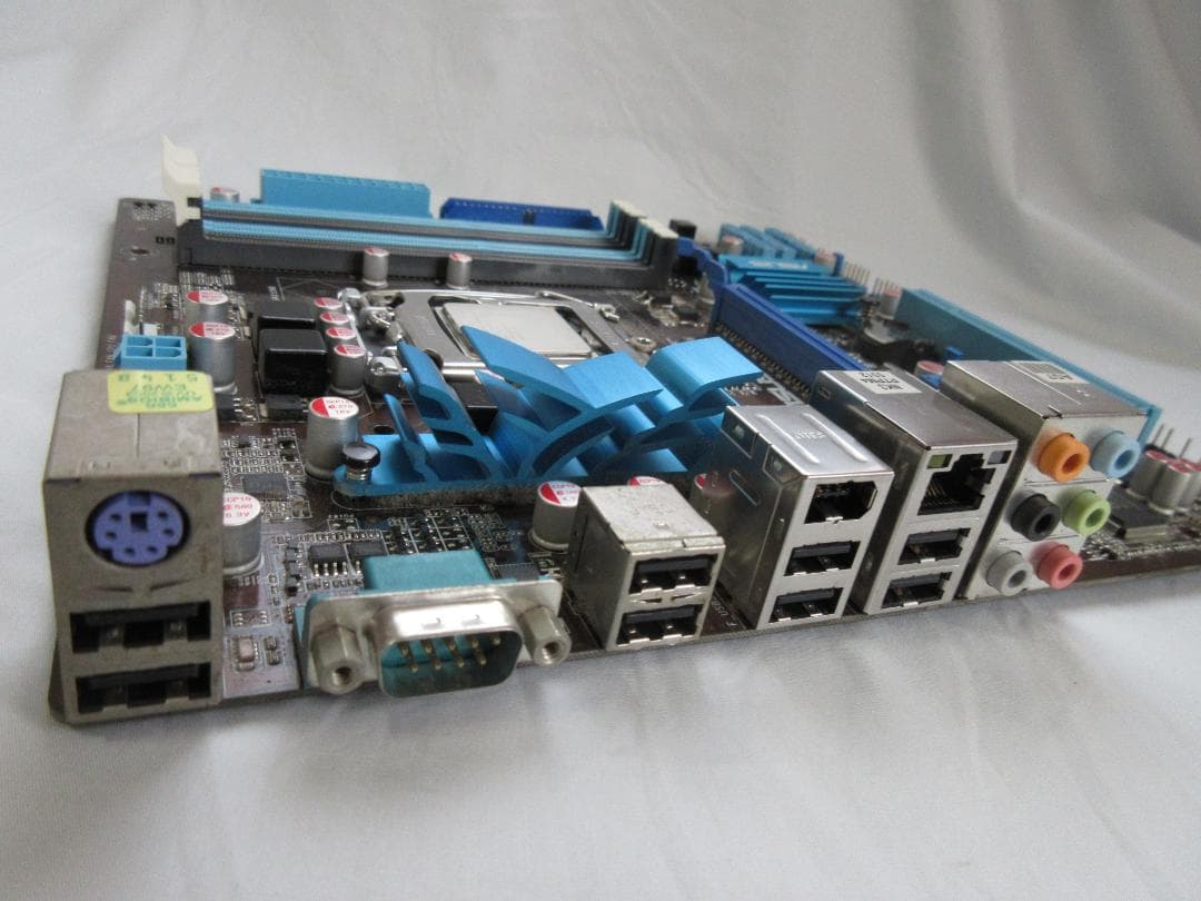 マザーボード ASUS P7P55-M & intel i7 860 2.80GHz