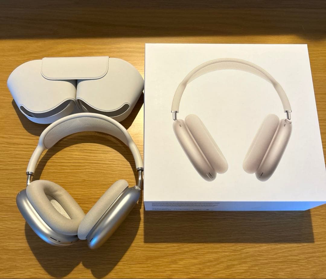 AirPods Maxスターライト タイプCモデル アップル限定保証内【美品】