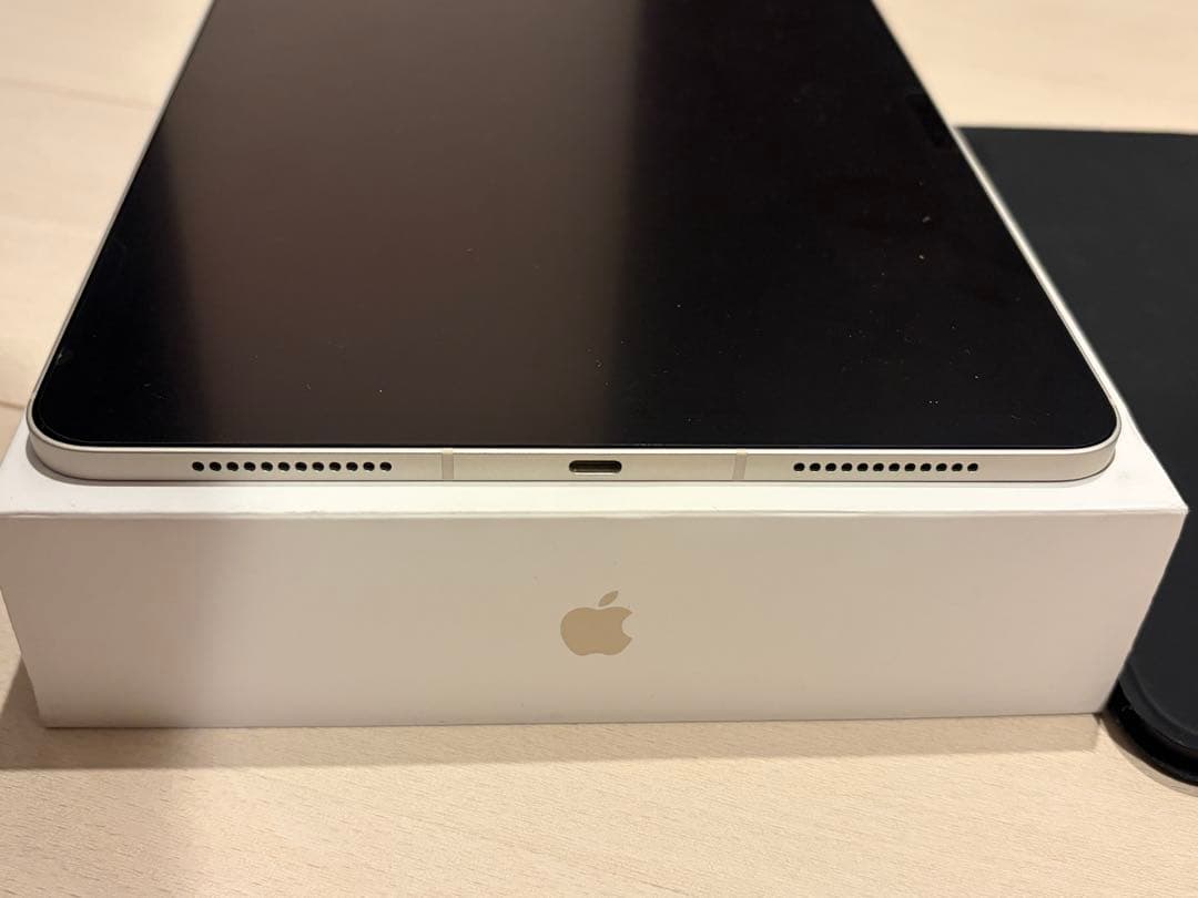 超美品iPad Air(M2) 11インチ Wi-Fi + セルラー 128GB