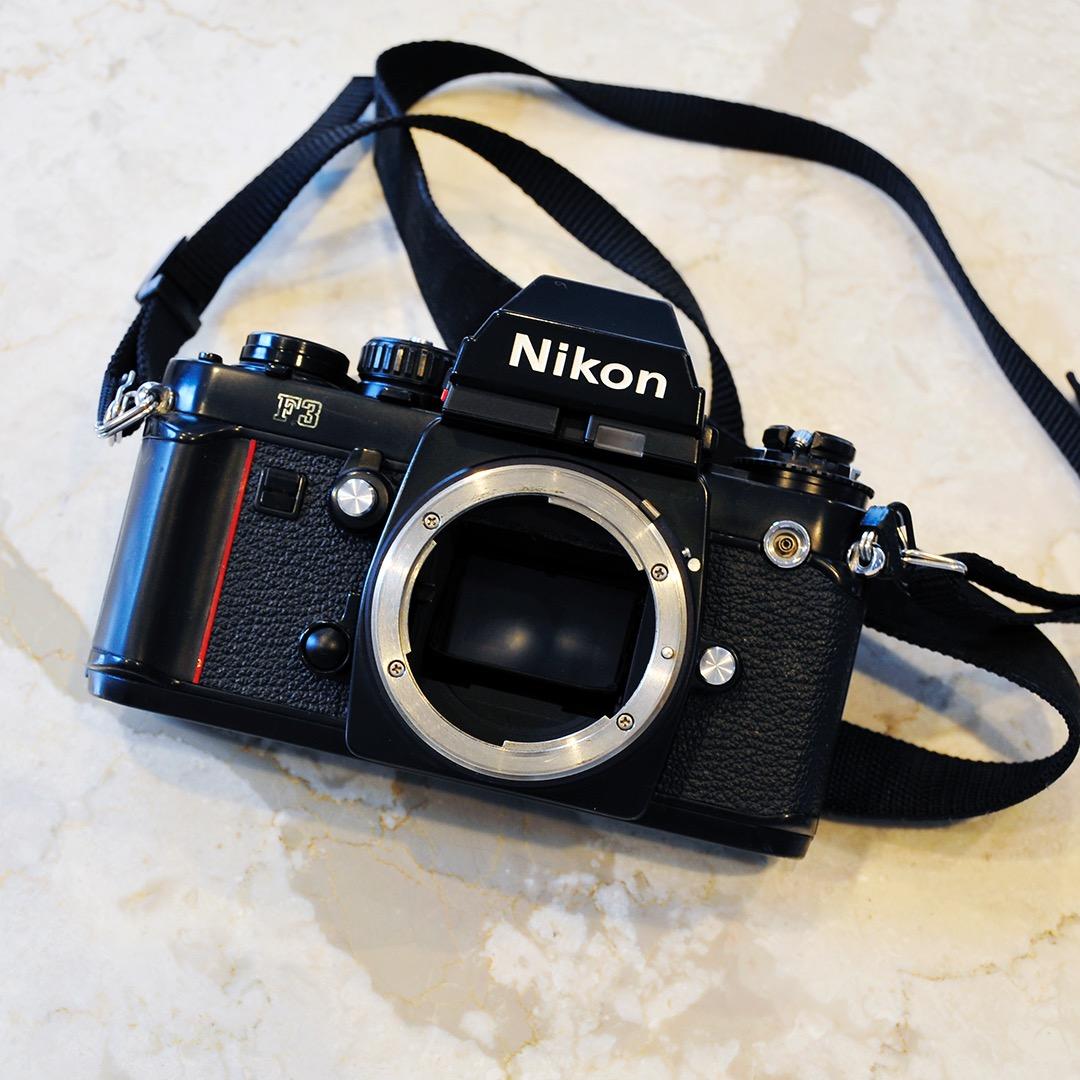 NIKKON F3ボディ／フィルム一眼レフカメラ