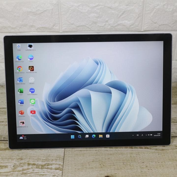 美品 surface pro7+ 11世代 タッチパネル Office2024
