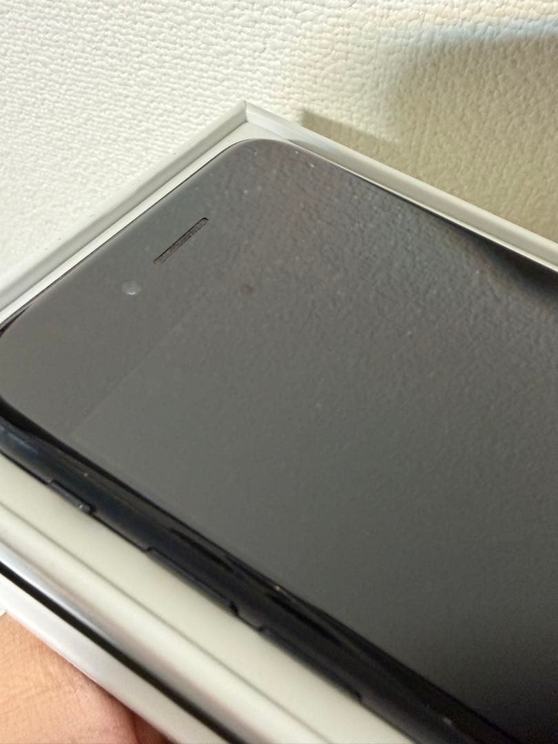 iPhoneSE第3世代　64GB 本体　バッテリー88%