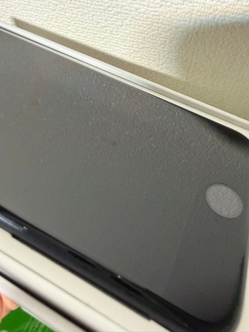 iPhoneSE第3世代　64GB 本体　バッテリー88%