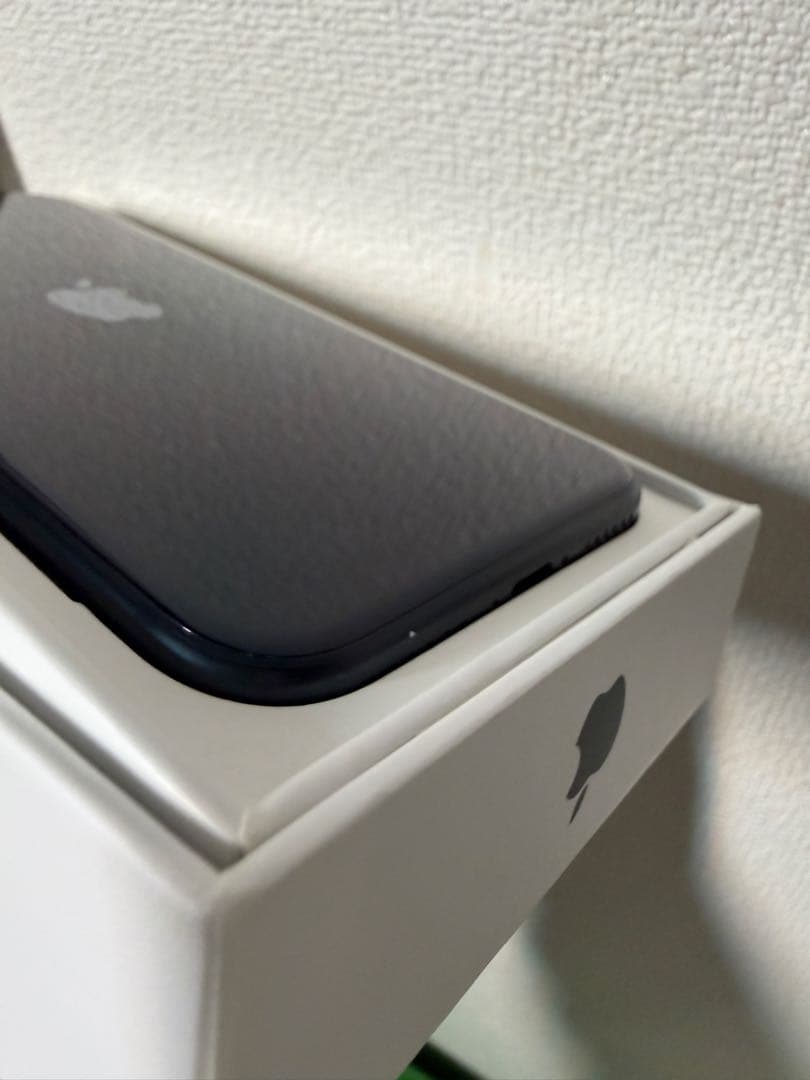 iPhoneSE第3世代　64GB 本体　バッテリー88%