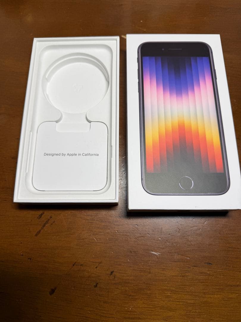 iPhoneSE第3世代　64GB 本体　バッテリー88%