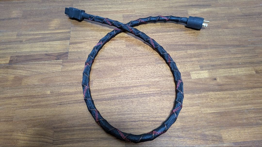 電源ケーブル　1.5M POWER CABLE 高音質