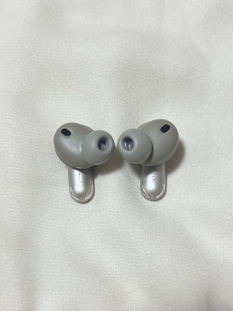 JBL Tour Pro 2 ワイヤレスイヤホン/シャンパン