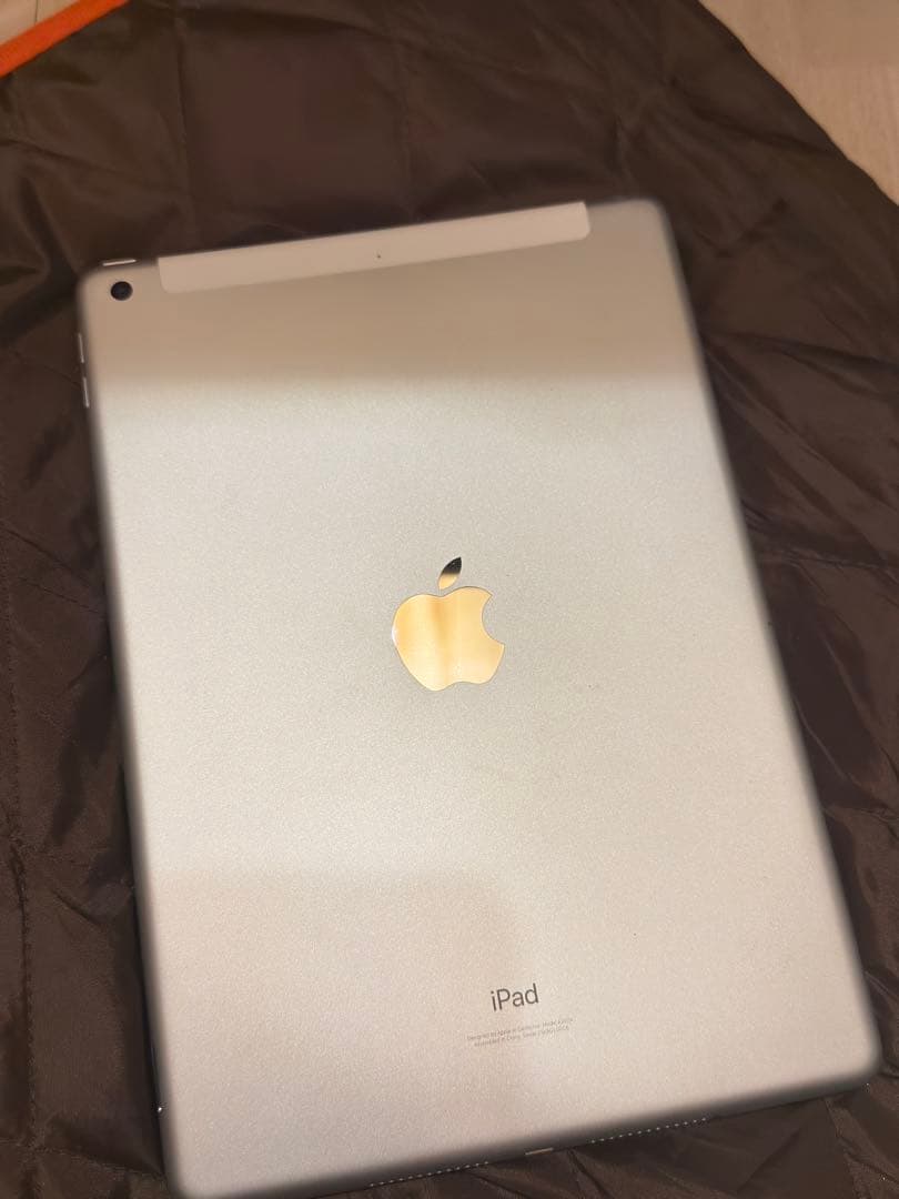 iPad 第9世代 64GB（SoftBank） 未使用に近い