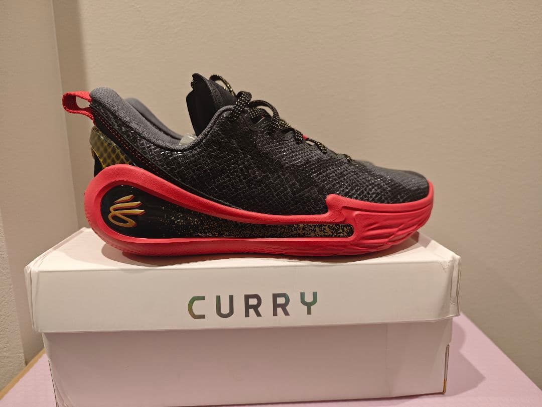M*G様 【即日発送】CURRY 12 US9 UA カリー12