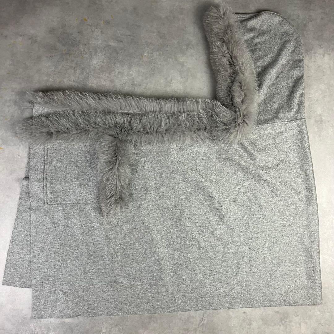 Diagram グレースコンチネンタル フード付きカシミヤファーストール グレー