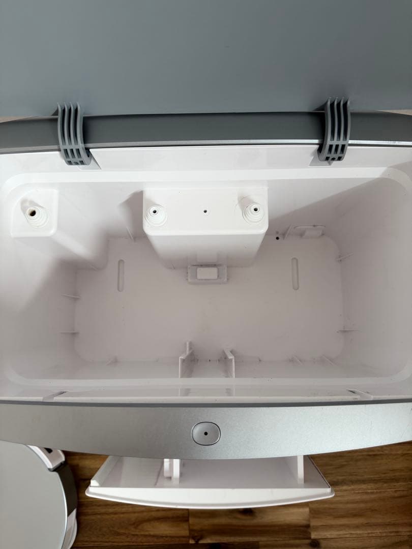 ダ*ン様 ロボット掃除機　DEEBOT T20 OMNI