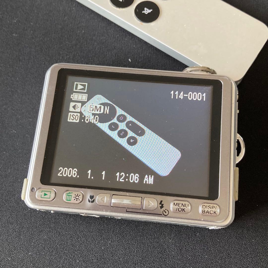 FUJIFILM FinePix V10 CCDセンサー コンデジ