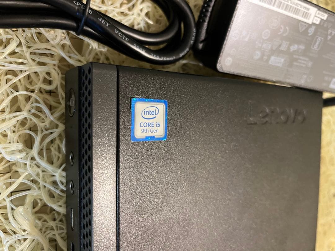 ThinkCenter Tiny m720q 10T8 ミニPC