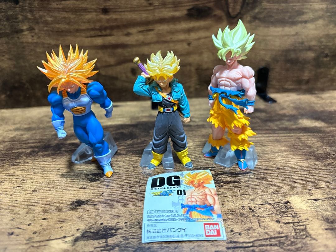 ドラゴンボール　HGスペシャル　孫悟空　DG トランクス ガチャ ミニブック